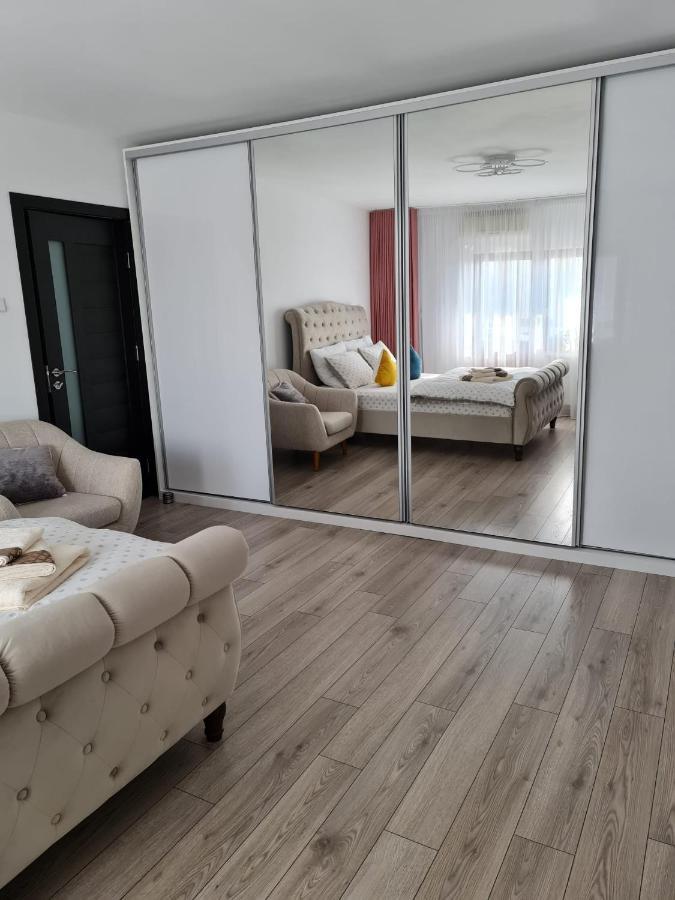Stephanie Apartment Galaţi Exteriér fotografie